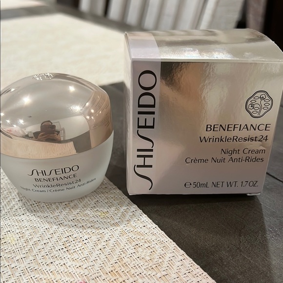 Shiseido benefiance wrinkleresist24 night cream 50 ml.